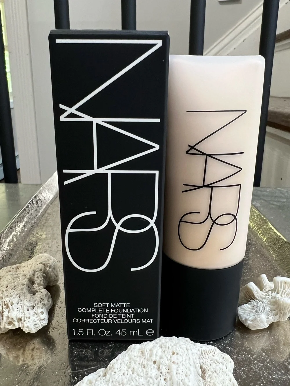 NARS Natural Matte Pore Blurring Medium To Full Coverage Foundation Siberia-0